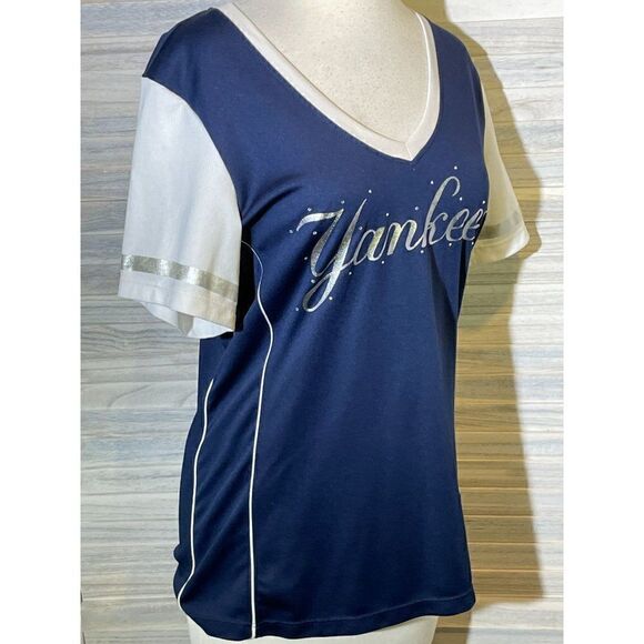 Majestic Lg Yankees Bling Top - Picture 11 of 15